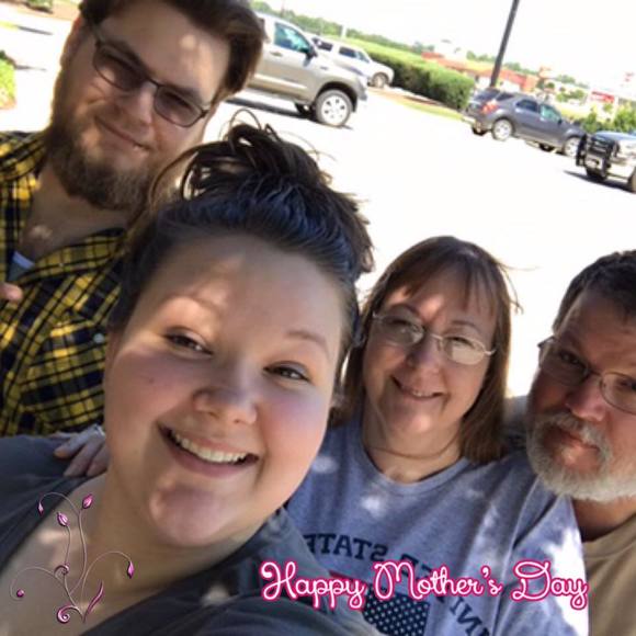 Meet your Posher, Melissa - Picture 1 of 1